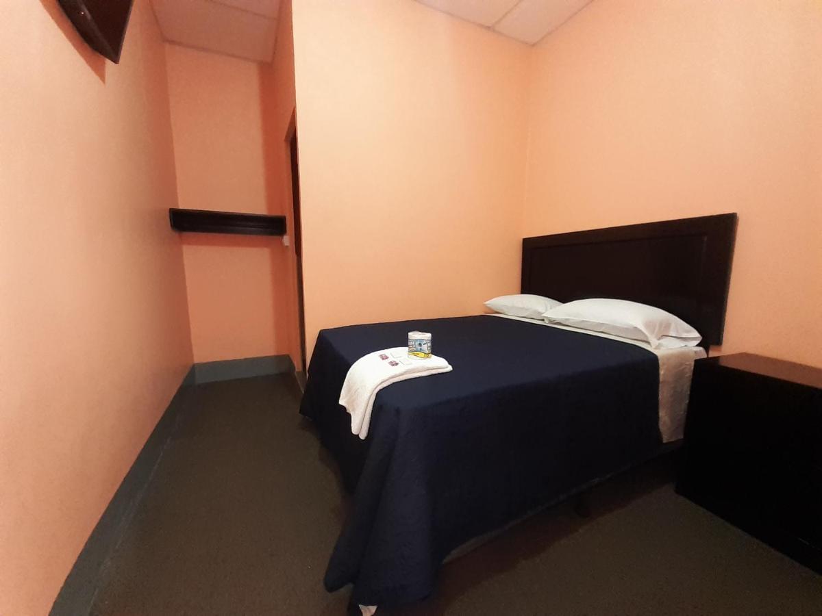 Hotel Fuentes Guatemala City ภายนอก รูปภาพ