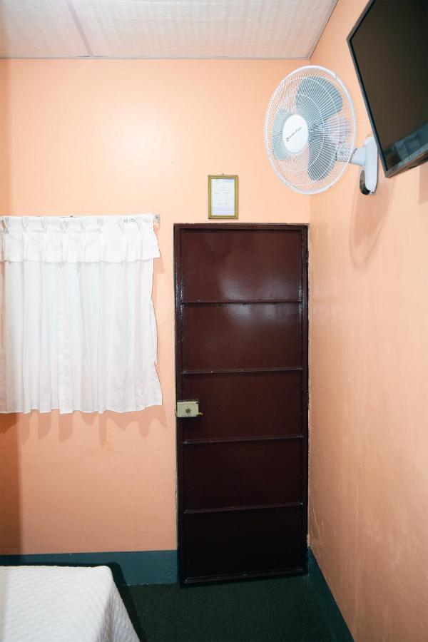 Hotel Fuentes Guatemala City ภายนอก รูปภาพ