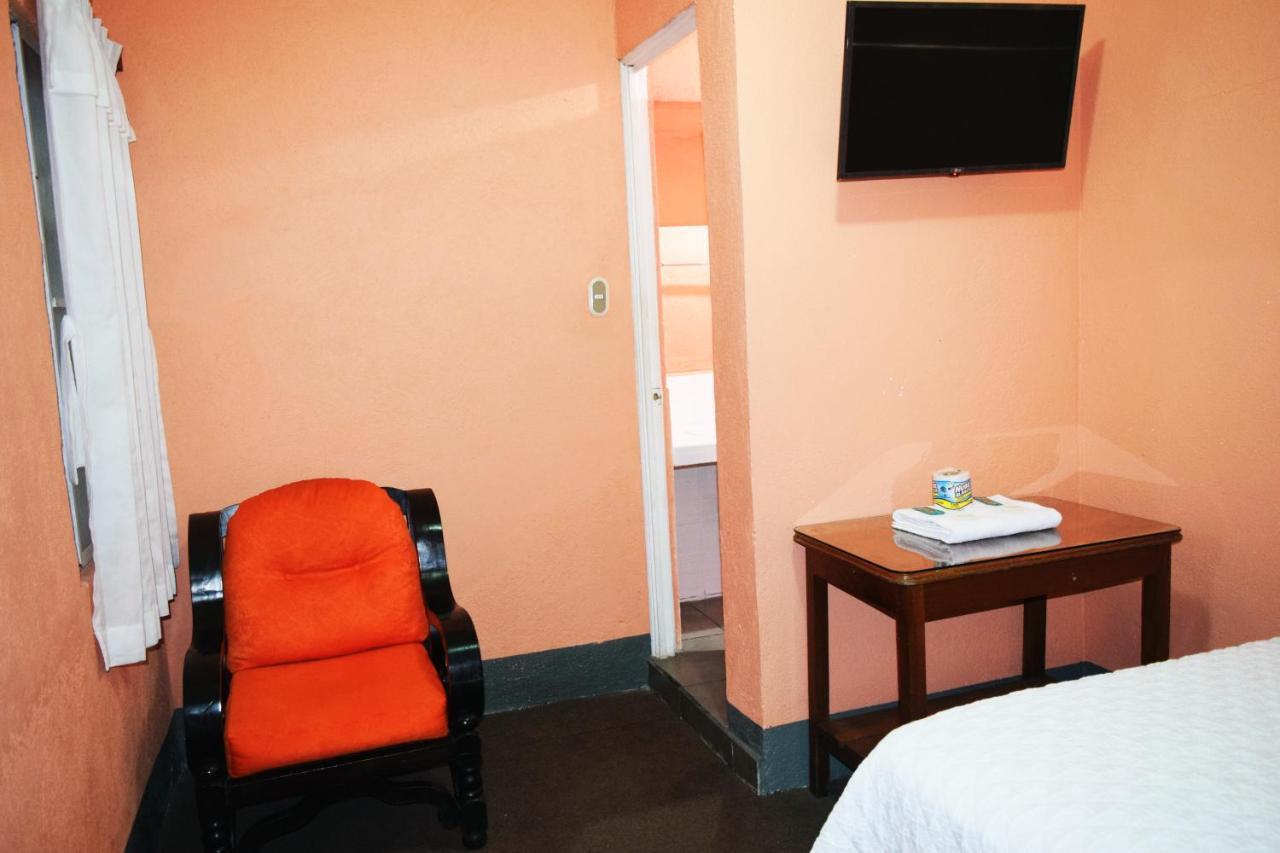 Hotel Fuentes Guatemala City ภายนอก รูปภาพ